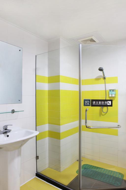 7Days Inn Shenzhen Shajing Shiming Square Номер фото